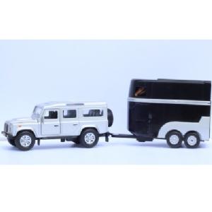 Kids Globe Landrover and Horse Trailer 1:32 scale