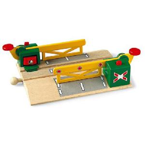 Brio World Magnetic Action Train Crossing 33750