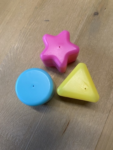 Set of 3 coloured Shapes Image