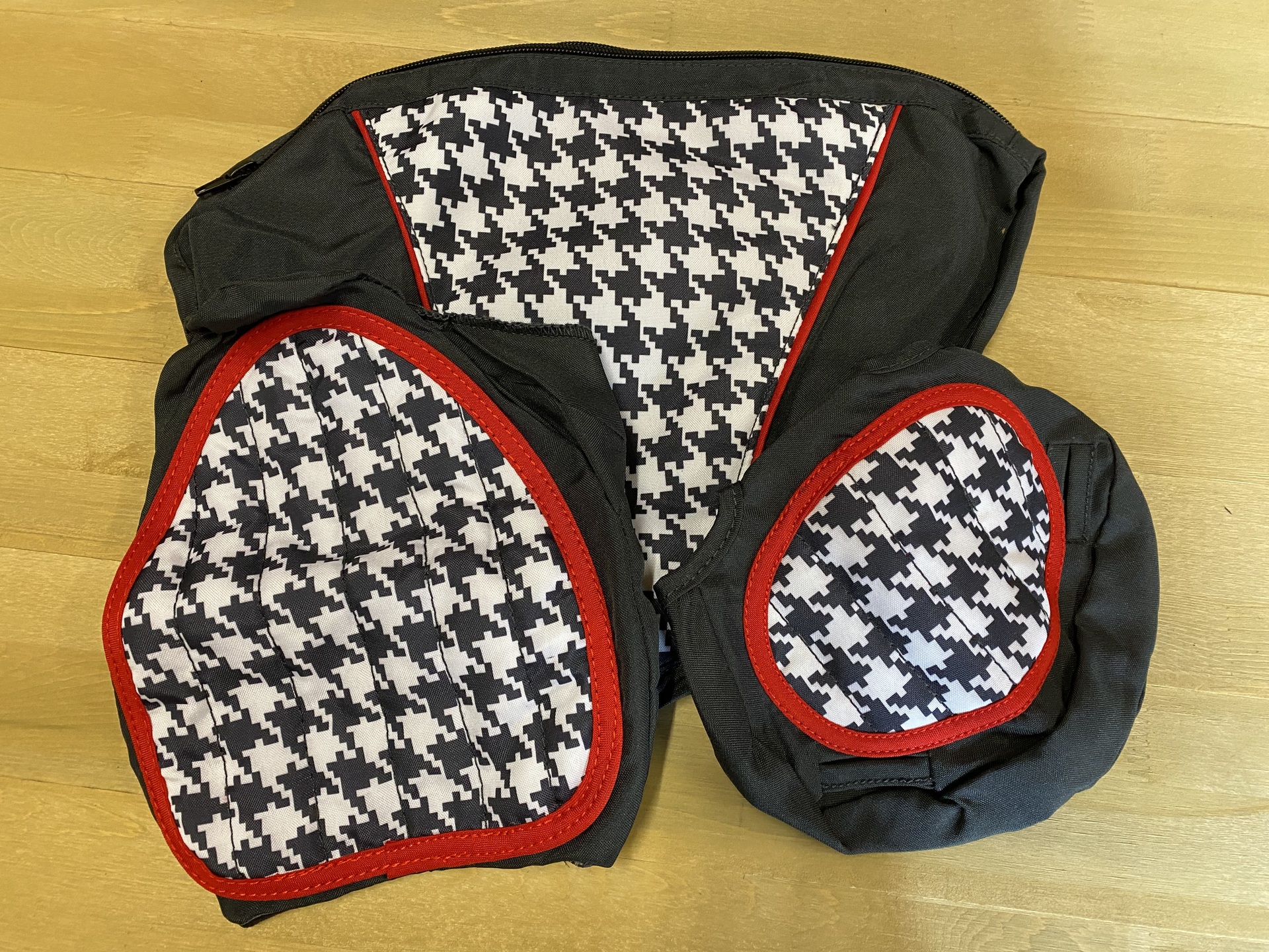 Accessory Pack (Seat Pads & Travel Pack)  Image
