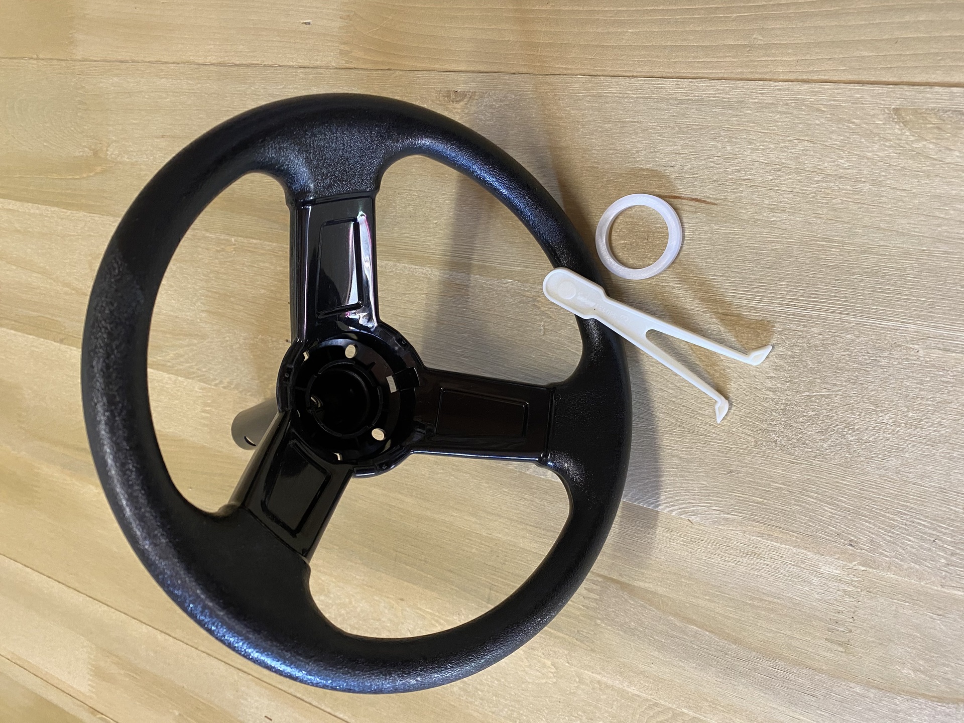 Steering Wheel & Fixings  Image