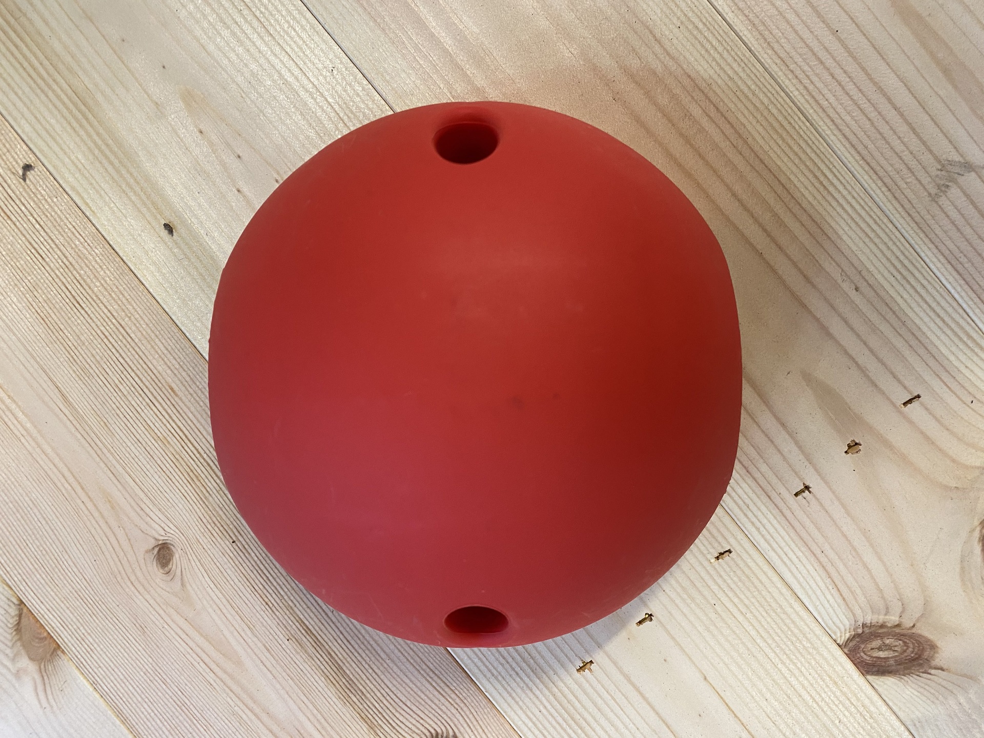 Round Cover WITH Screw Holes Image