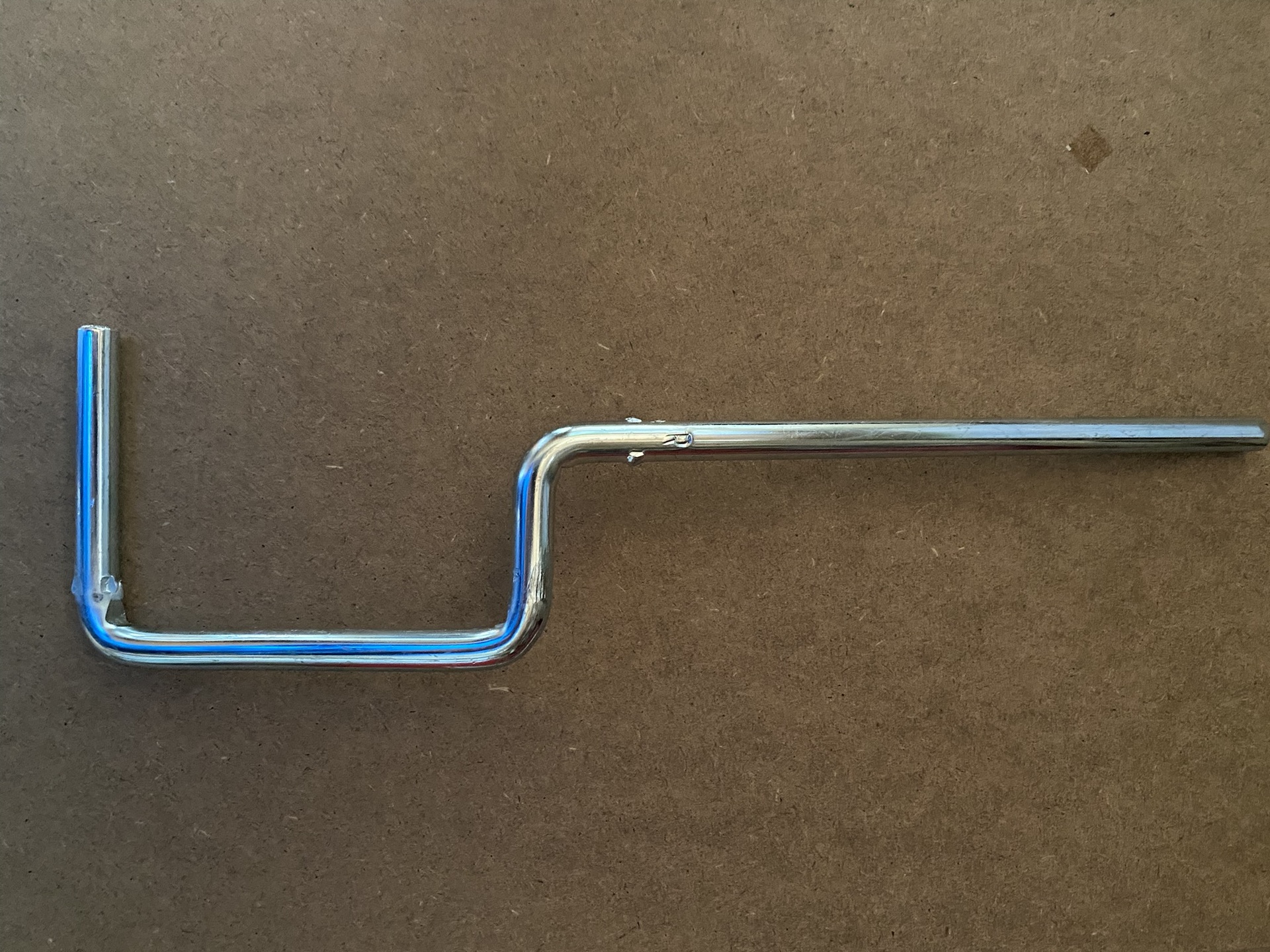 Axle Right for 7cm Wheel Image