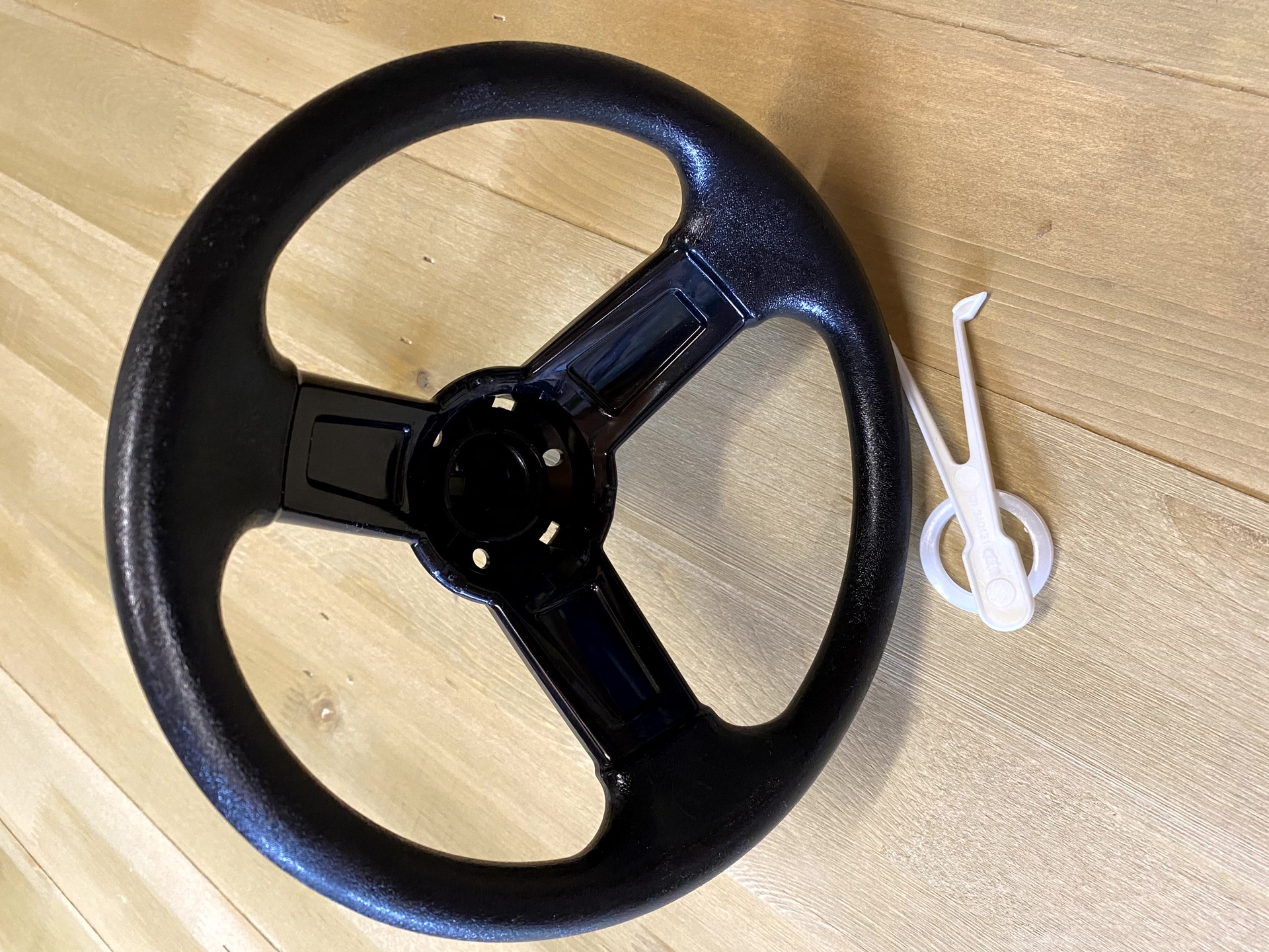 Steering Wheel only no horn included Image