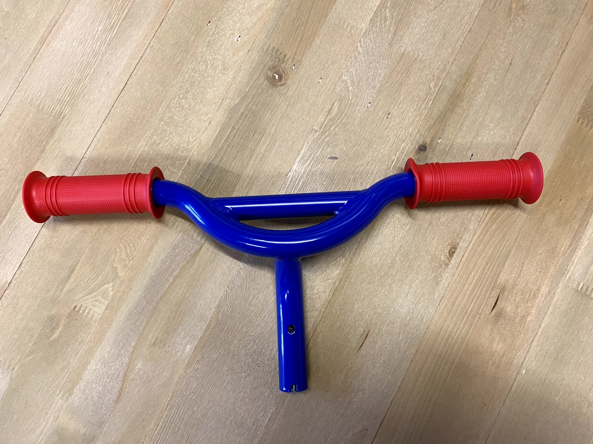 Handle Bars - with Red Grips  Image
