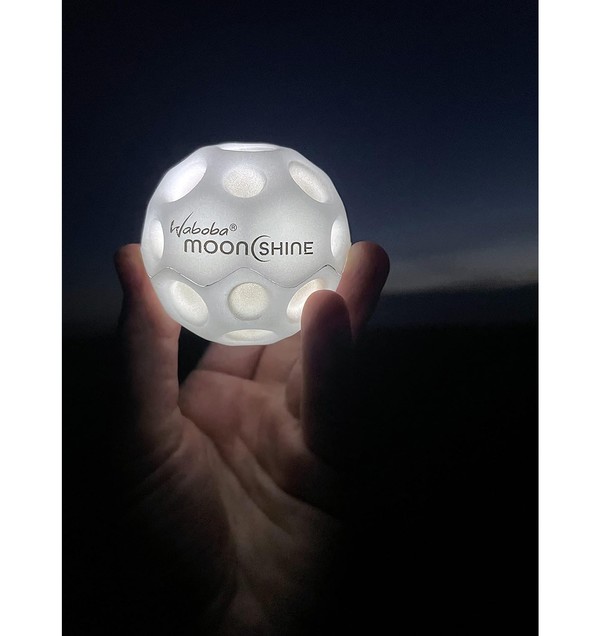 Waboba Moon Shine Flashing Moon Ball