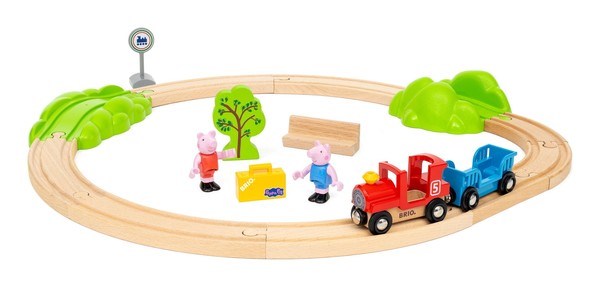 BRIO World Peppa Pig Train Set with Track 36123