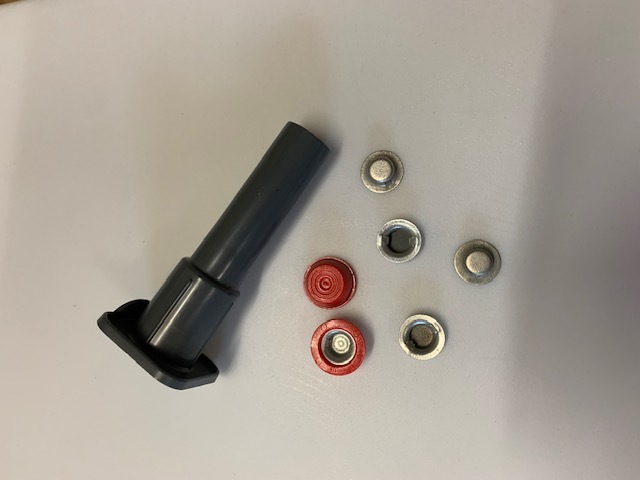 Top Hat x 4, Axel Cap Red x 2 Set With Fitting Tool Image